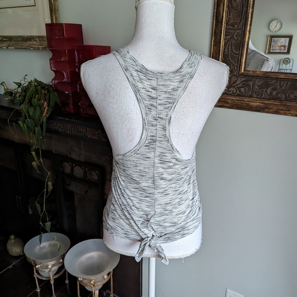 Lululemon 2/4 Women's Small Tank Top Heathered Light Gray Slit Back Racerback 68 - Picture 7 of 9